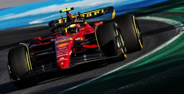 Stunning Ferrari F1-75 Formula One Car Breaks Cover Giving Off Serious  Early 90s Vibes - autoevolution