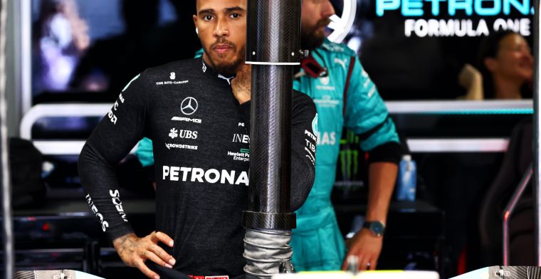 Hamilton aún no piensa en dejar Mercedes