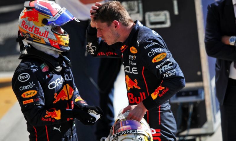 Verstappen e Pérez participam de disputa diferente