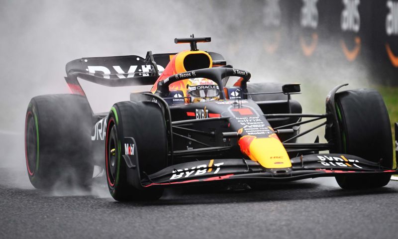 Verstappen domina treinos livres para GP do Japão de F1