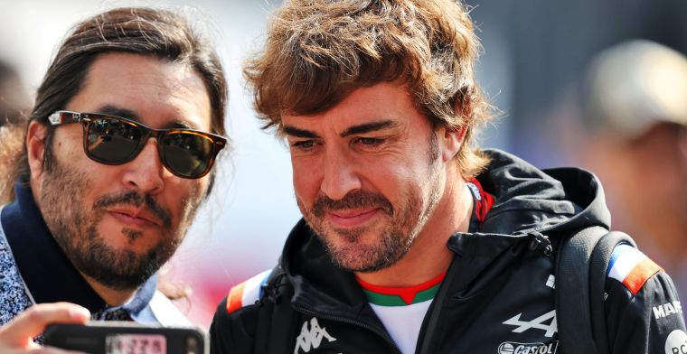 Alonso intenta aclarar las cosas tras el comentario sobre los títulos mundiales de Hamilton