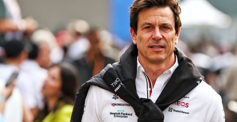 Wolff ammette che la Mercedes ha scelto la strategia sbagliata: Totalmente sorpreso.