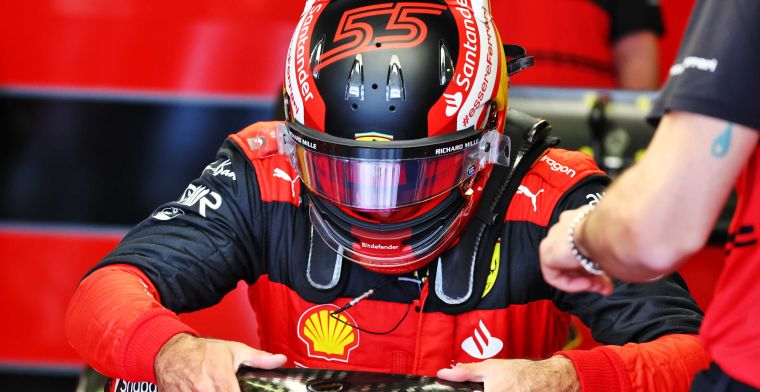 Sainz defiende al jefe de equipo de Ferrari: Mattia ha hecho un trabajo excelente