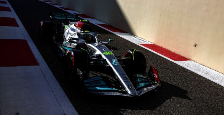 Ecclestone habla del primer contrato de Hamilton en Mercedes