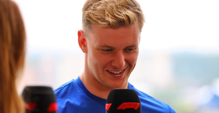Mick Schumacher races with notable guest during ROC