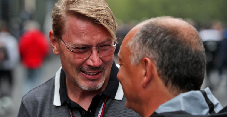 Hakkinen :  Je ne pense pas qu'il y ait un pilote plus rapide que Verstappen .