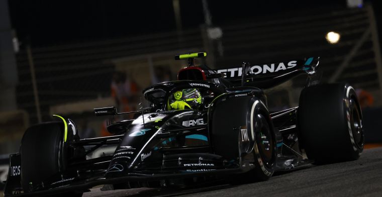 Hamilton choqué par la performance de Mercedes : On ne m'a rien dit.
