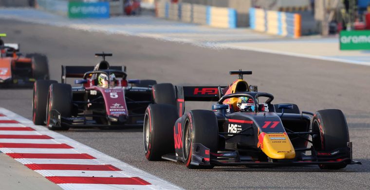 El júnior de Red Bull Racing Iwasa gana la carrera sprint de F2, Martins segundo