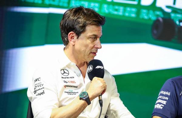 Wolff suggère des changements chez Mercedes 
