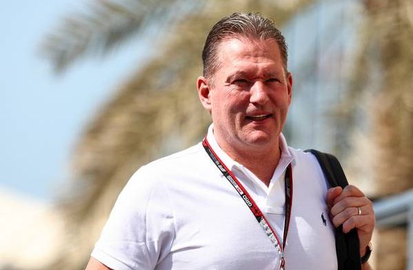 Jos Verstappen: Pelo menos ainda está liderando o campeonato