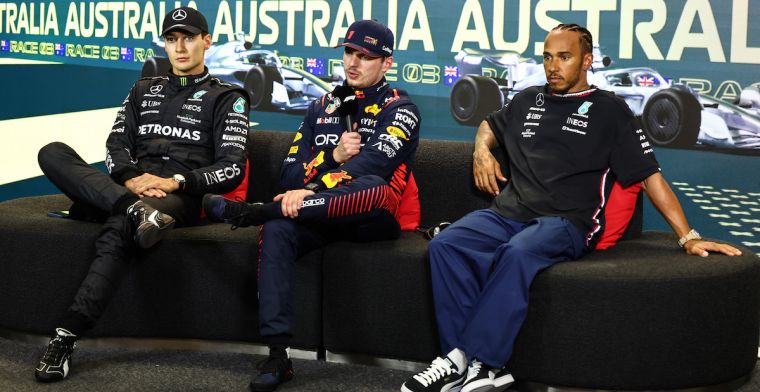 Provisional starting line-up Australia | It's a Red Bull sandwich