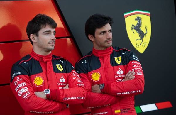 Emerson Fittipaldi fala da pressão em cima de Leclerc e Sainz na Ferrari