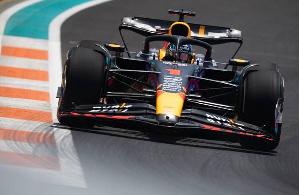 Resultados do TL2: Verstappen mais rápido, Bottas surpreende