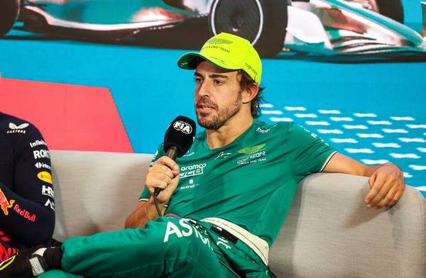 Alonso, contento con Honda: Este es el camino correcto para Aston Martin
