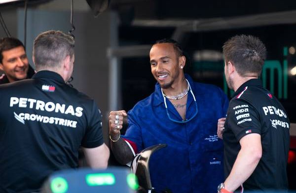 Hamilton desmiente los rumores sobre Ferrari: El contrato está casi listo
