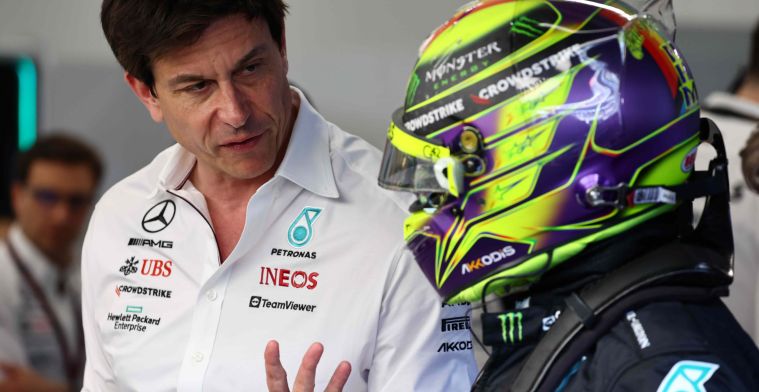 Hamilton e Mercedes ainda divergem em duração do novo contrato