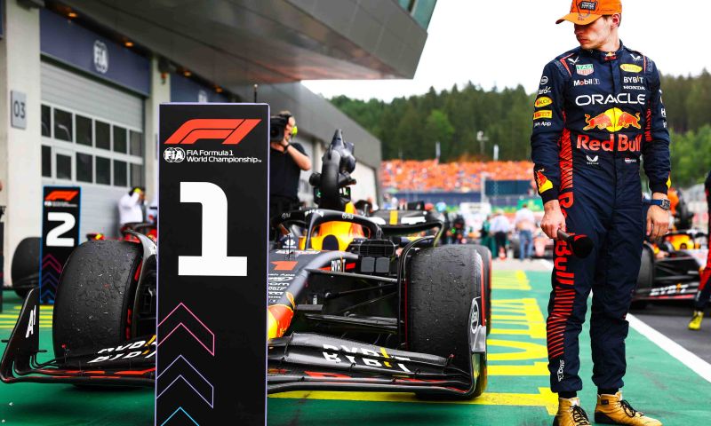 Montoya espera que Verstappen vença todas as corridas até o fim do ano