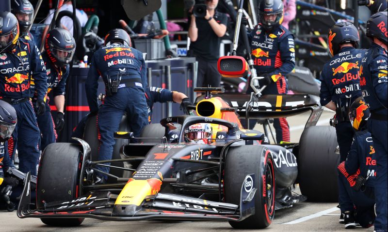 McLaren with fastest pit stop at Silverstone, Red Bull leads standings ...