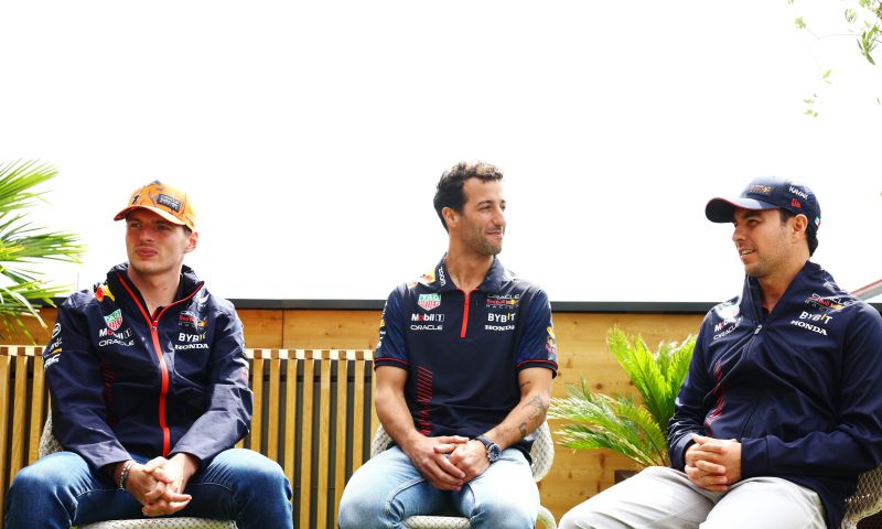 Ricciardo é o piloto reserva: "Eu estava sempre de prontidão para Max ou Checo