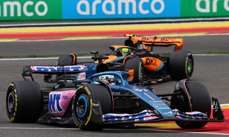 Ex-chefe de equipe Abiteboul: 'A Alpine precisa de um Verstappen ou Hamilton'