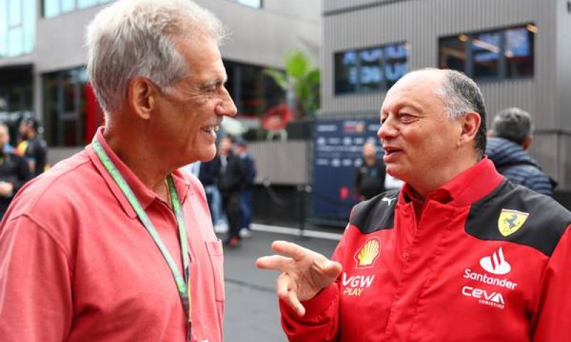Vasseur: "Comparar Hamilton com Sainz e Leclerc não faz sentido