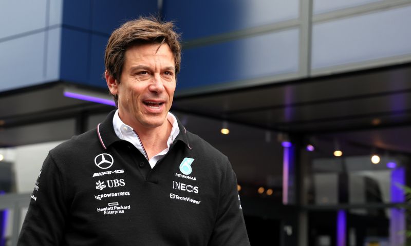 Wolff No Está Contento Con El W14: 'El Coche Es Muy Difícil De Conducir ...