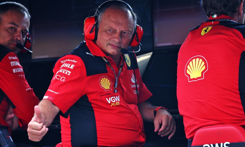 Fred Vasseur, chefe de equipe da Ferrari, combativo: 'Nunca aceitarei isso'