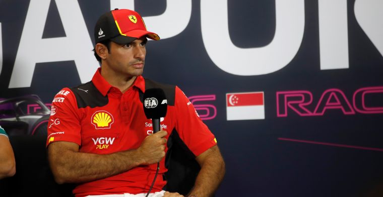 Sainz não acha que configuração da asa traseira resolva problema da Ferrari