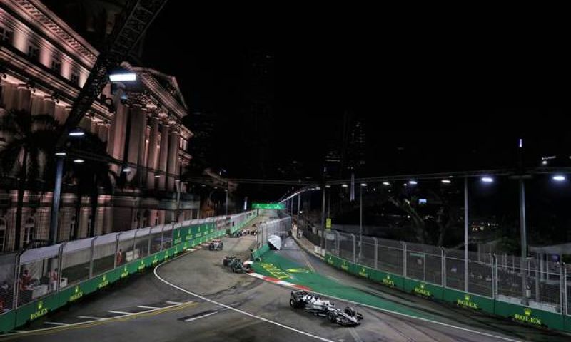 Singapore gp qualifying live on sale streaming