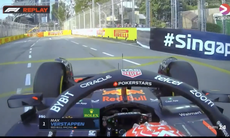 Momento único: Verstappen entra na área de escape em baixa velocidade no FP3