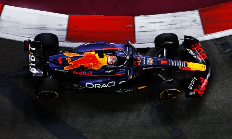Internet vê Verstappen com desempenho ruim: "Hamilton só alcança