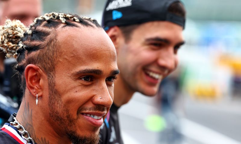 Hamilton sobre o carro de 2024: "Tenho total confiança em nossa equipe