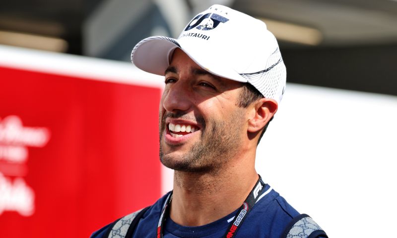 Horner sobre o retorno de Ricciardo: "É melhor esperar até a corrida