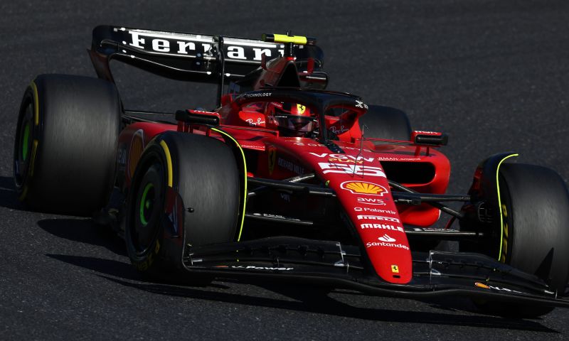 Carro de corrida vermelho, carro de Fórmula 1 Scuderia Ferrari