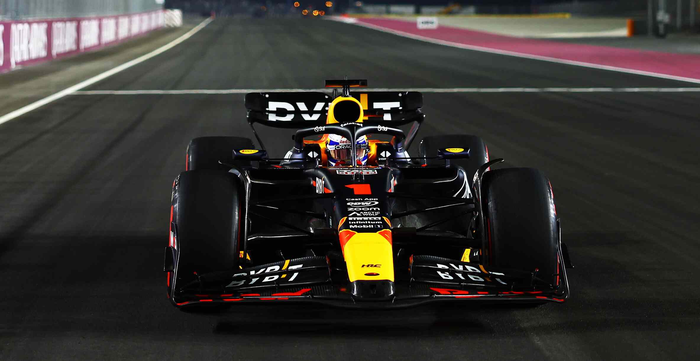 F1: Perto do título, Verstappen sobra e larga na pole no GP do Qatar