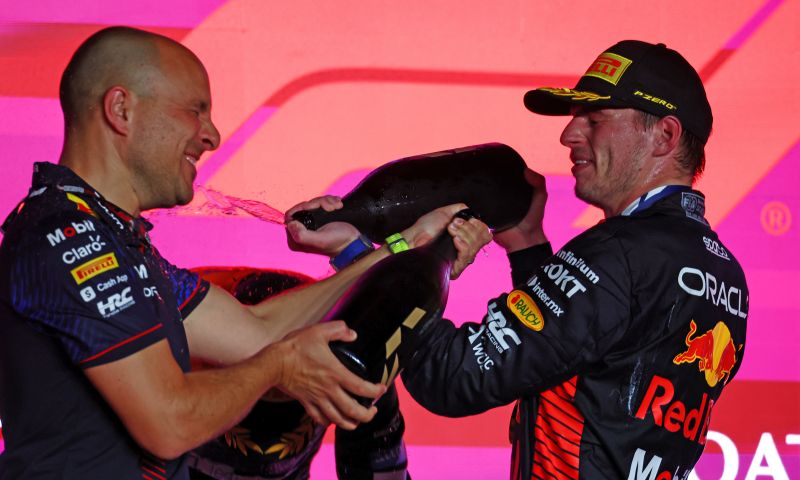 Verstappen se diverte com as 'discussões' com seu engenheiro de corrida