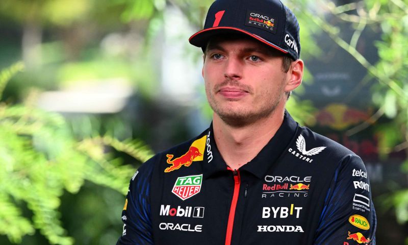 Verstappen não está triste com a perda da pole: "Torna tudo mais divertido