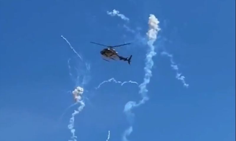Quase um desastre: Helicóptero da F1 evita por pouco os fogos de artifício