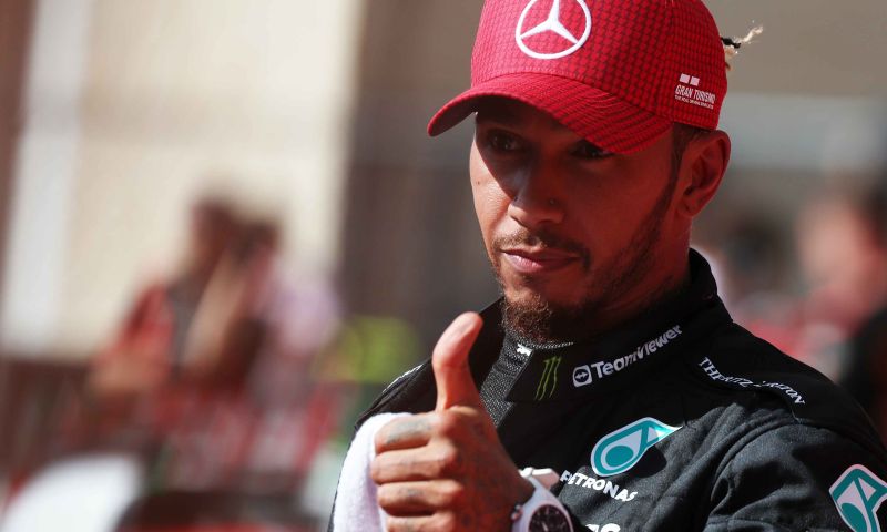 Hamilton vê a Mercedes se aproximando da Red Bull: "Bom passo dado