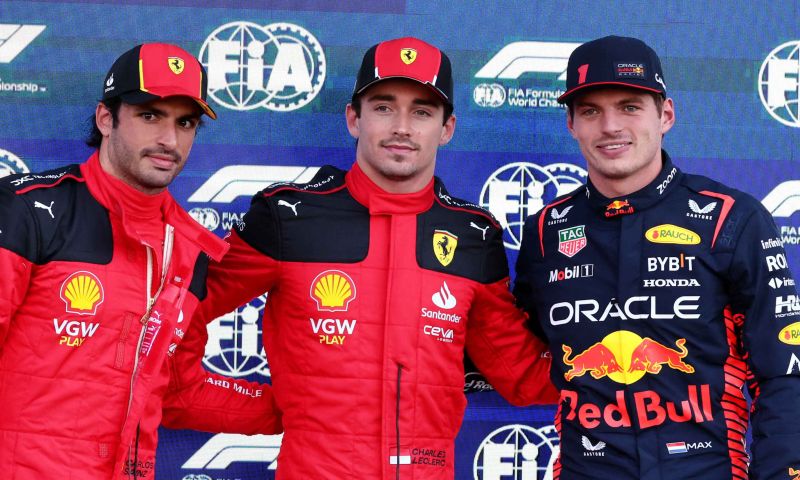 Ricciardo à frente de Pérez, Ferrari defende Verstappen