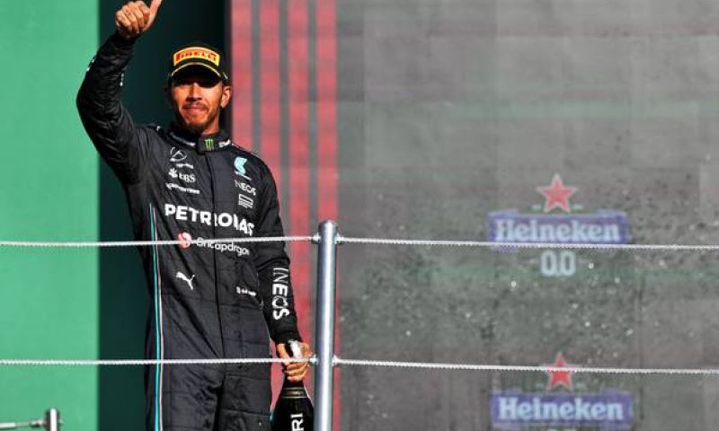 Hamilton satisfeito com o P2 no México: "Eu não estava esperando isso