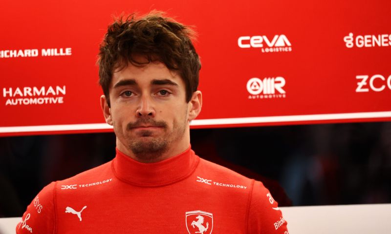 Leclerc na pole depois de uma qualificação de roer as unhas: "Ainda estou desapontado