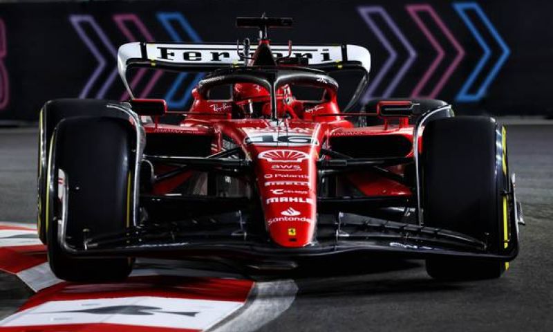Leclerc faz a pole em Las Vegas; Verstappen larga na segunda posição