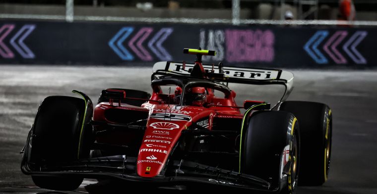 Sainz elogia Ferrari, mas lamenta punição sofrida: Ainda decepcionado
