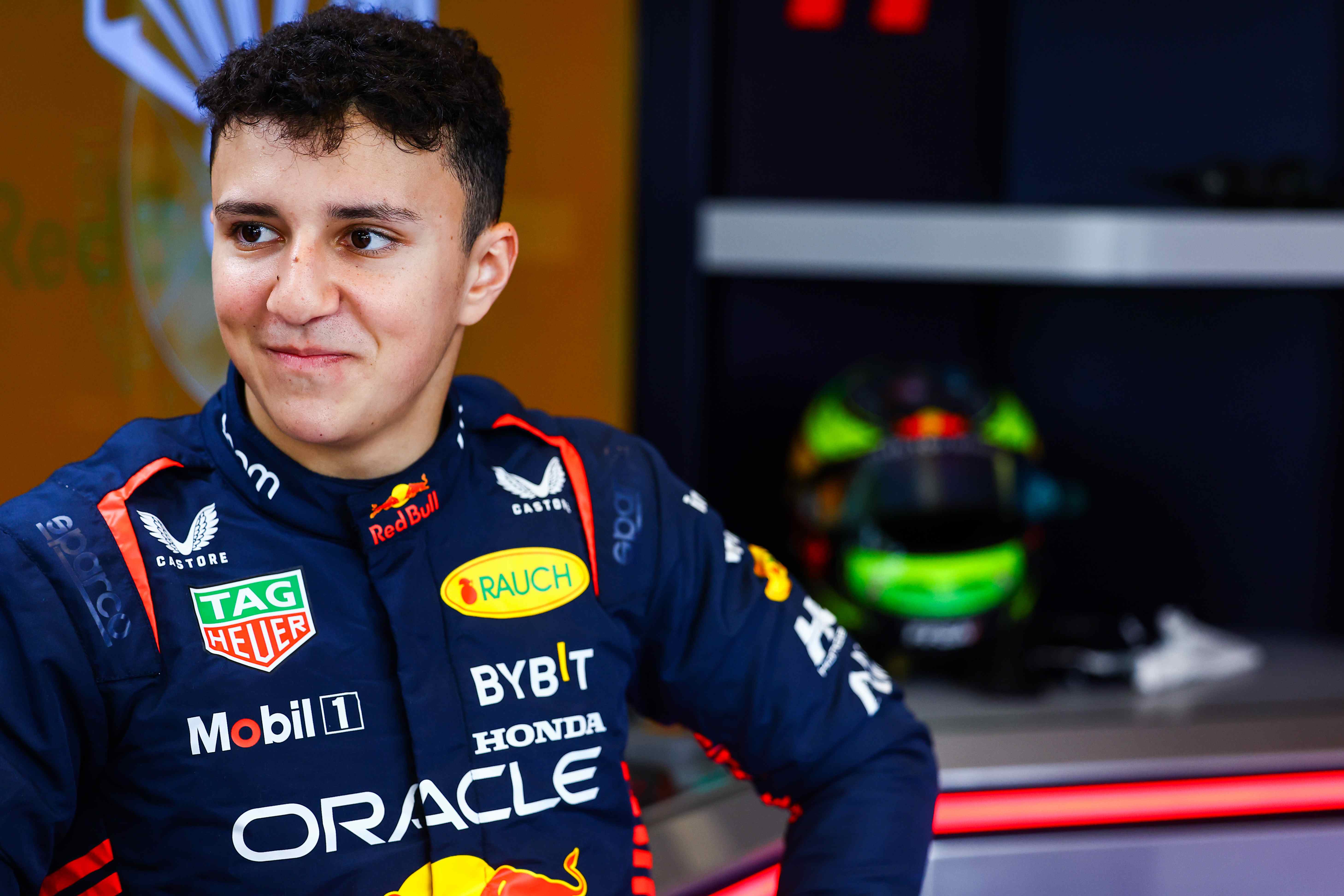 Red Bull junior Hadjar: 'Great to drive fastest car in the world' - GPblog 