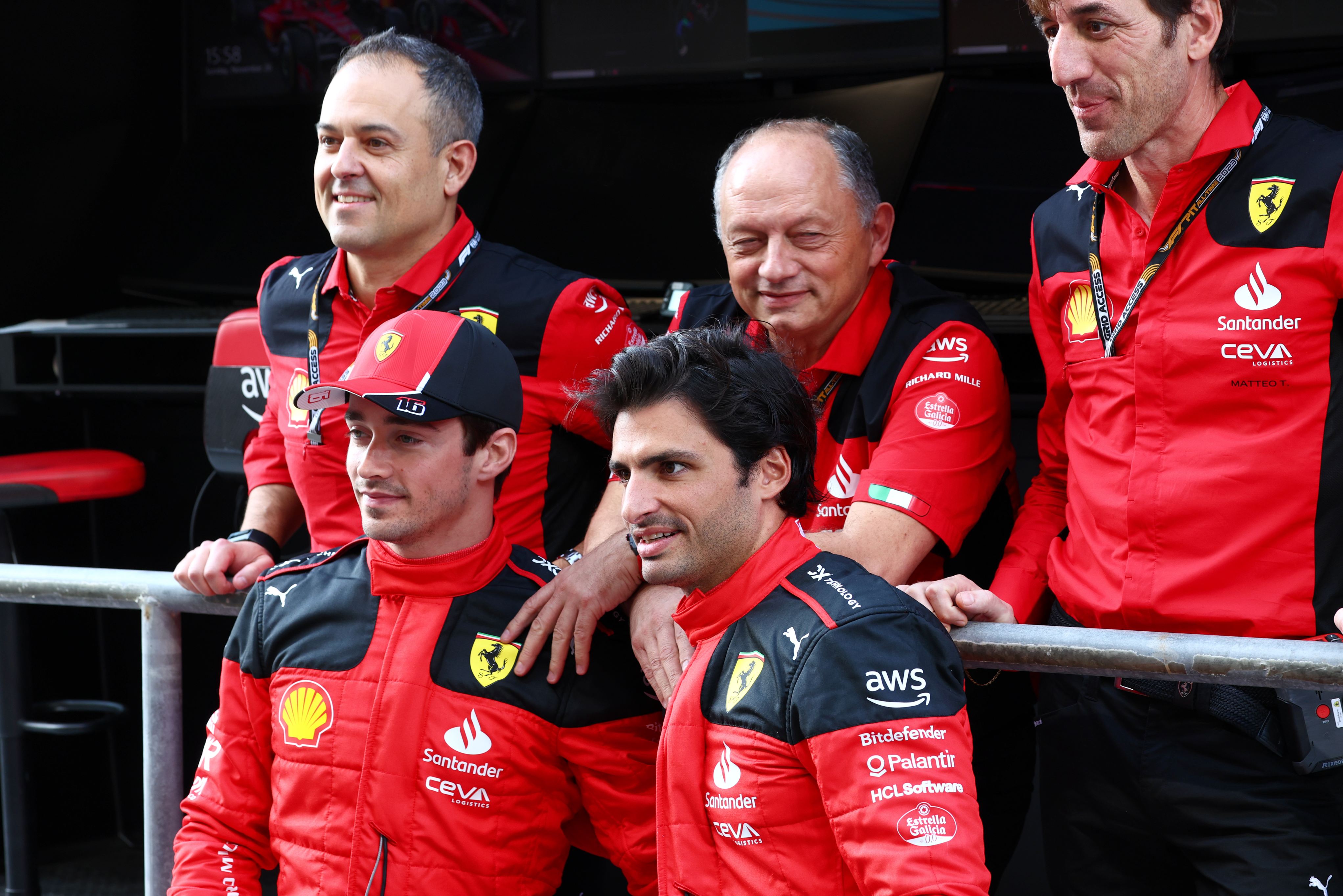 Chaqueta del equipo Scuderia Ferrari 2023