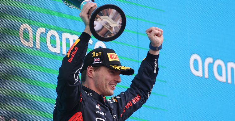 Se acabaron las vacaciones: Verstappen comienza los preparativos para 2024