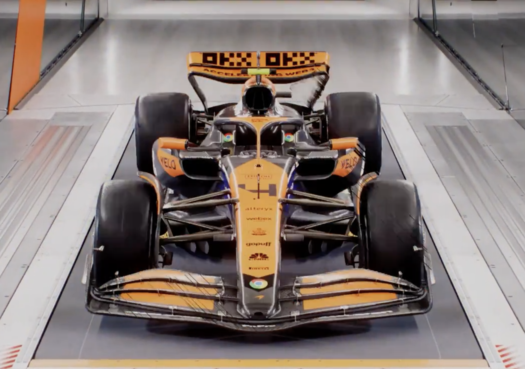 McLaren cambia la decoración de su coche para despedir a Fernando Alonso