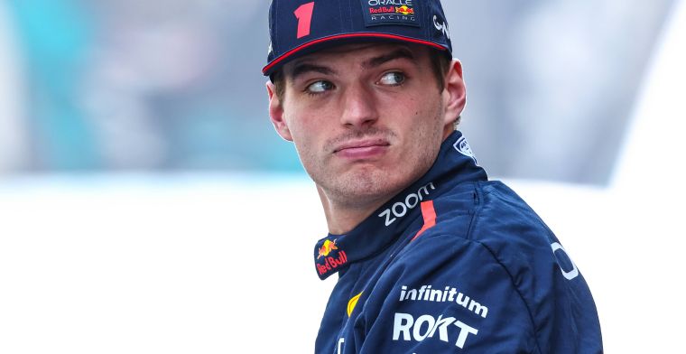 Verstappen escapa por pouco de acidente em corrida virtual