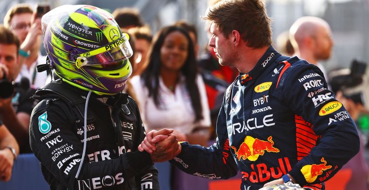 Verstappen riceve un consiglio da Hamilton: Continua a fare quello che stai facendo.